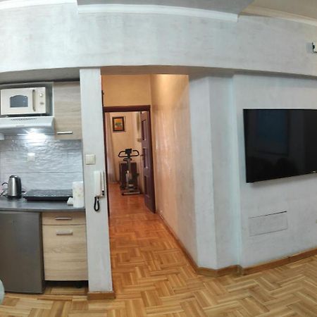 Elegant Luminous Downtown Apartment เทสซาโลนิกิ ภายนอก รูปภาพ
